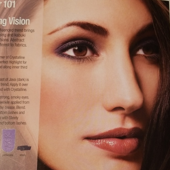 Gold Rush: Mary Kay Lip Gloss - Picture 4 of 6